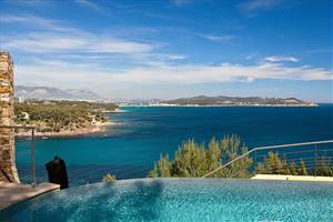 LA SEYNE SUR MER, VILLA PIEDS DANS L'EAU VUE IMPRENABLE