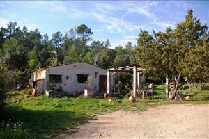 Maison de campagne sur 21355m²