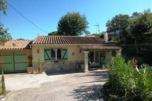 Charmante villa de plain pied à VIDAUBAN