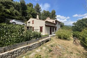 SUR LES HAUTEURS, À PROXIMITÉ DU VILLAGE SEILLANS