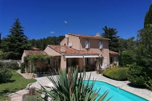 IMPECCABLE VILLA AVEC PISCINE À PIEDS DE LORGUES