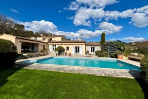 MAISON AVEC PISCINE A VENCE
