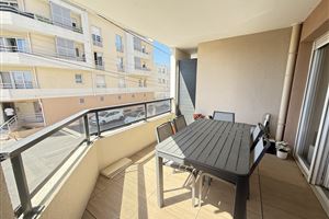 LE TOUT A PIED ! PLAGES ET CENTRES VILLES FREJUS ET ST RAPHAEL à 1/4 d'HEURE !!!