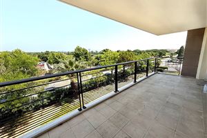 PORT FREJUS, APPARTEMENT 2 PIECES + TERRASSE 14m2