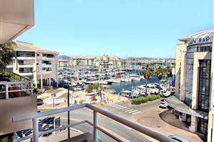 PORT FREJUS, APPARTEMENT 3 PIECES VUE PORT