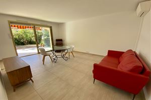 APPARTEMENT T3 REZ DE JARDIN A VENCE