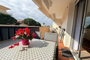 PORT FREJUS APPARTEMENT ENTIEREMENT RENOVE