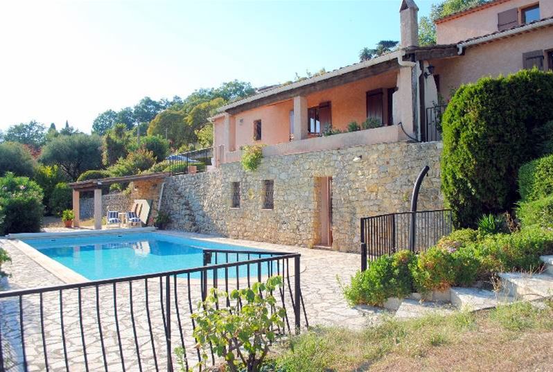 A vendre Var, MONTAUROUX MAISON AVEC PISCINE ET VUE DEGAGEE A MONTAUROUX